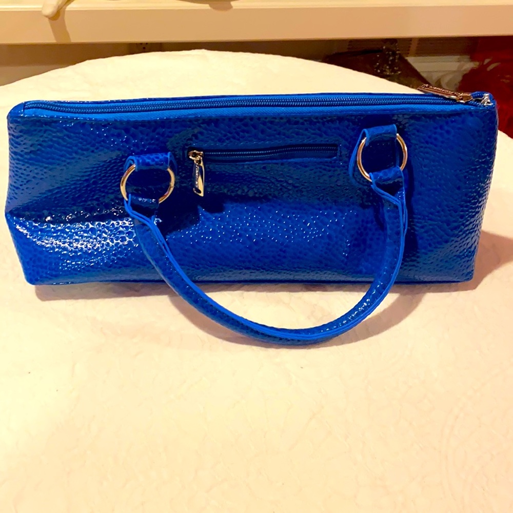 NWOT Primeware Blue Insulated Wine Clutch